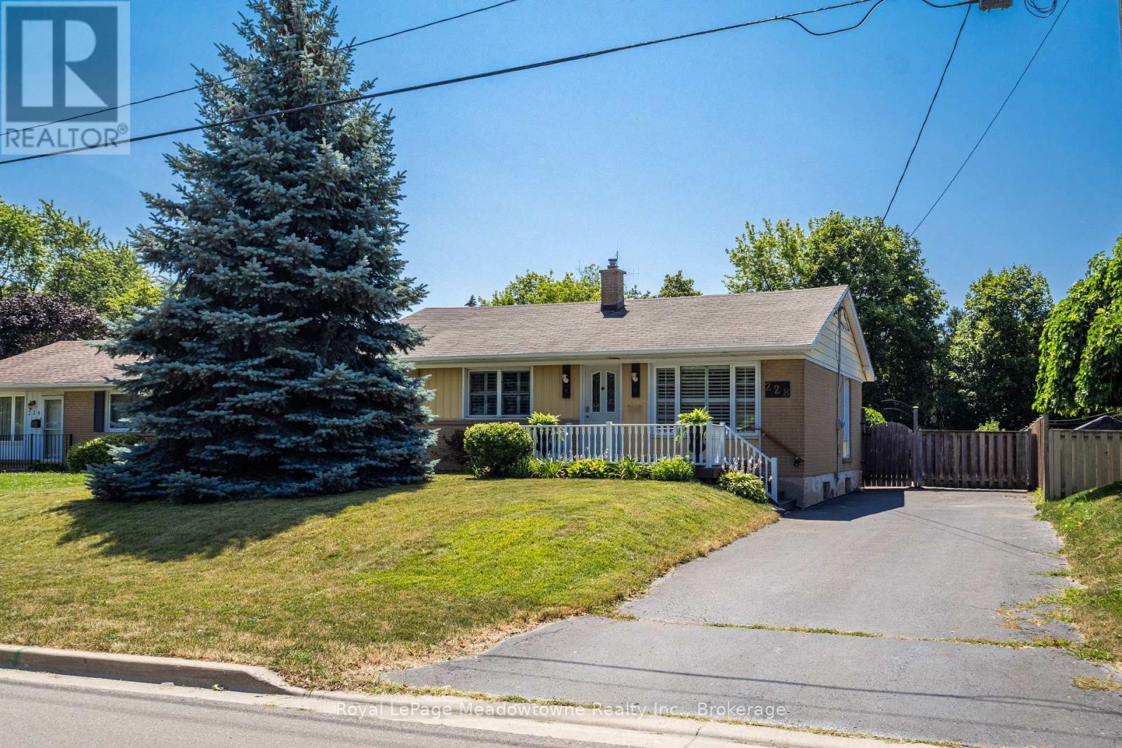 228 BELL STREET, Milton, Ontario
