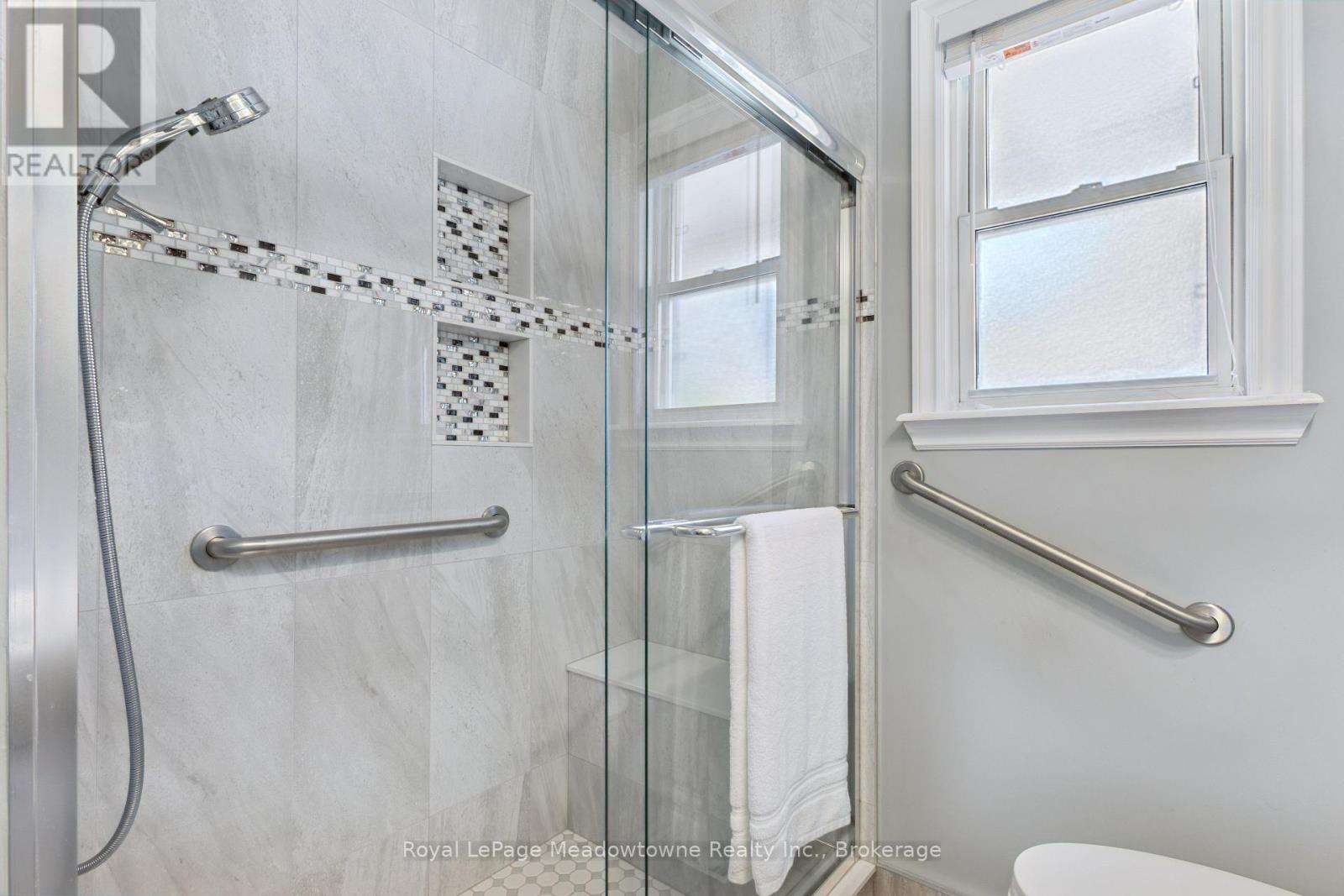 228 Bell Street, Milton, Ontario L9T 2A9 - Photo 16 - W13633056