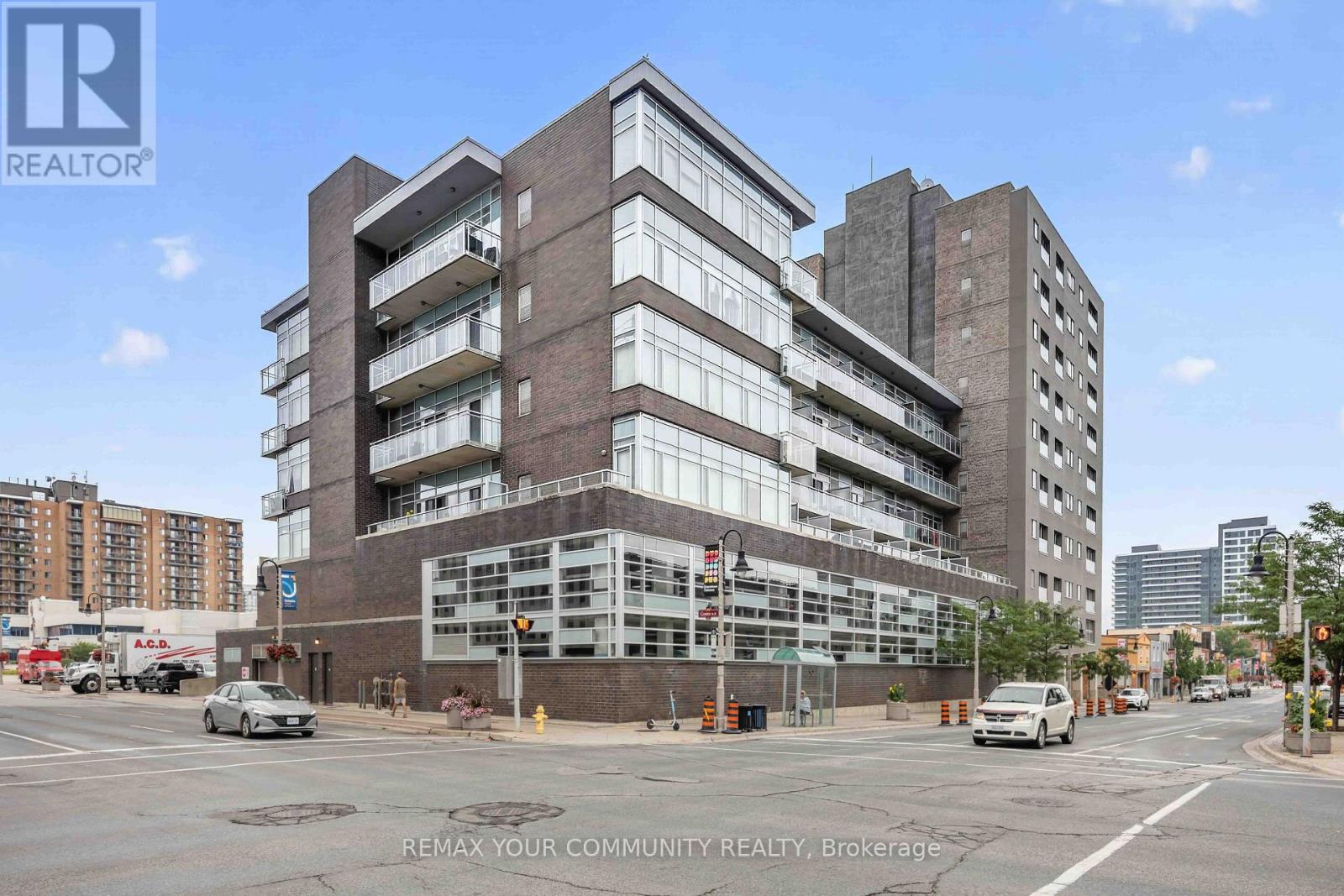 101 - 44 Bond Street W, Oshawa, Ontario  L1G 6R2 - Photo 2 - E13616852