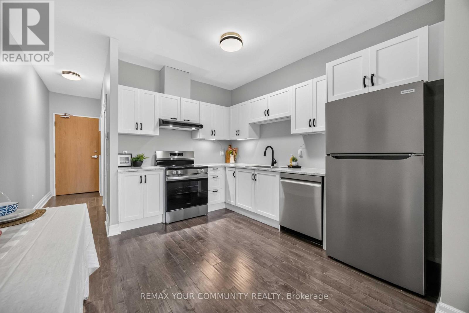 101 - 44 Bond Street W, Oshawa, Ontario  L1G 6R2 - Photo 10 - E13616852