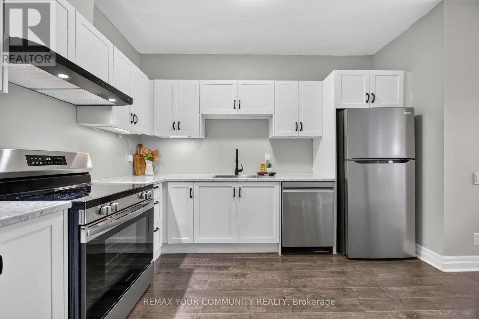 101 - 44 Bond Street W, Oshawa, Ontario  L1G 6R2 - Photo 8 - E13616852