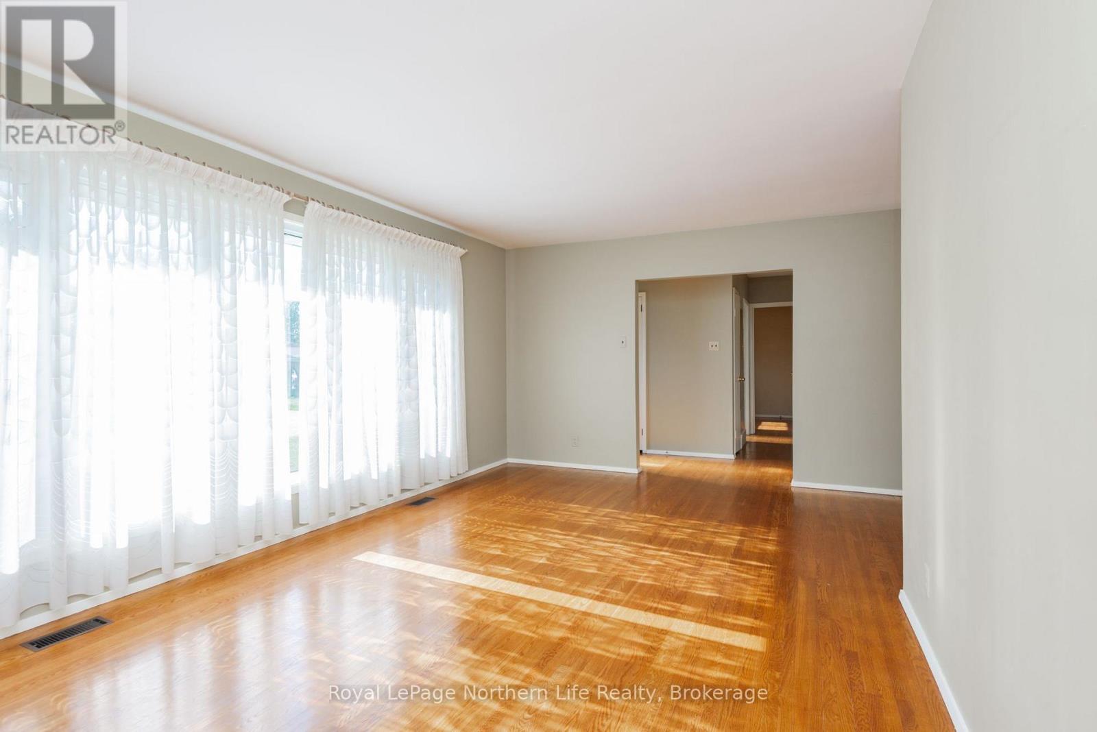 1319 Clarence Street, North Bay, Ontario  P1B 3W6 - Photo 20 - X13633314
