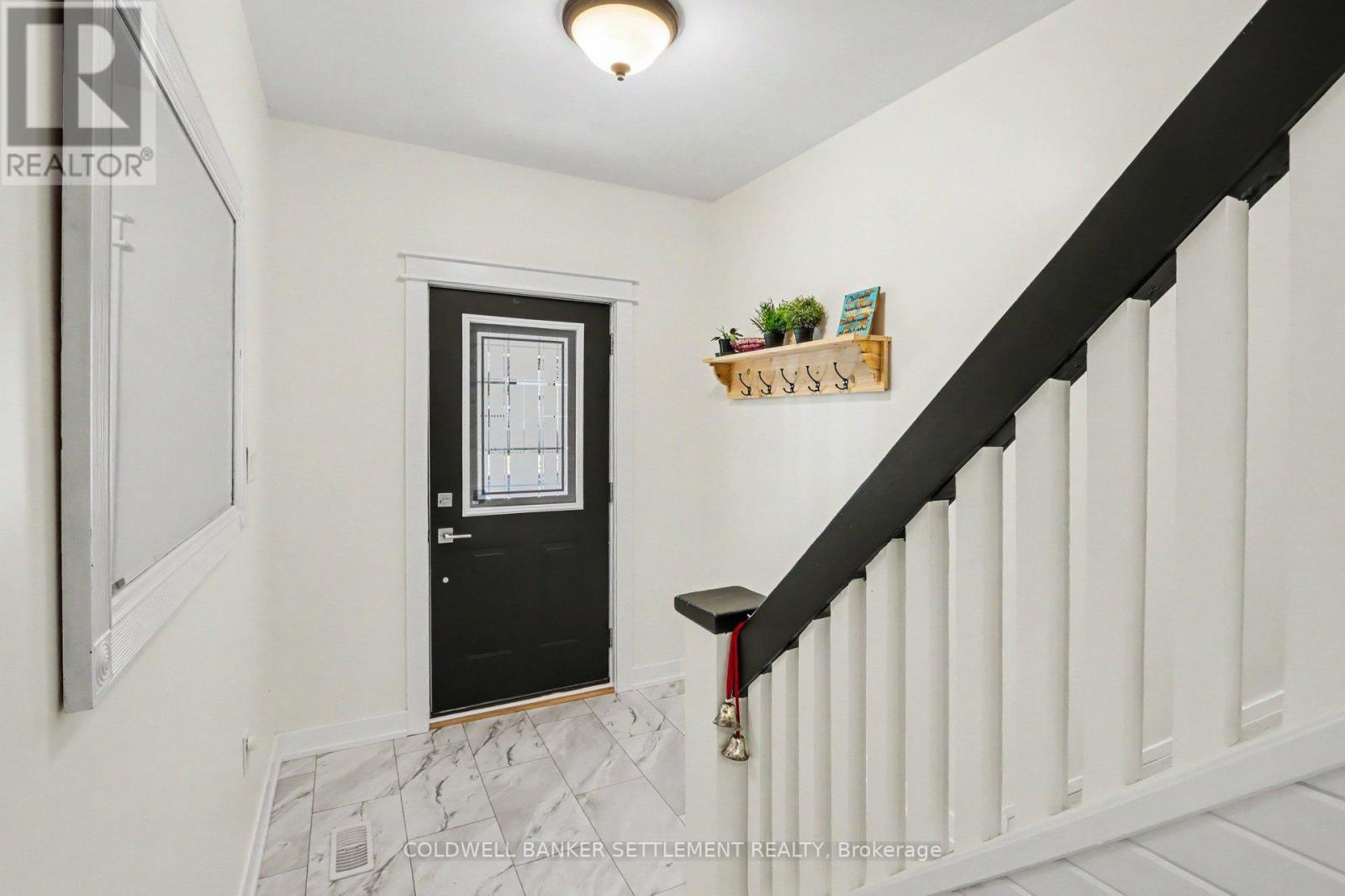 56 Aberdeen Avenue, Smiths Falls, Ontario  K7A 4N6 - Photo 4 - X13633076