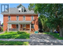 56 ABERDEEN AVENUE, Smiths Falls, Ontario