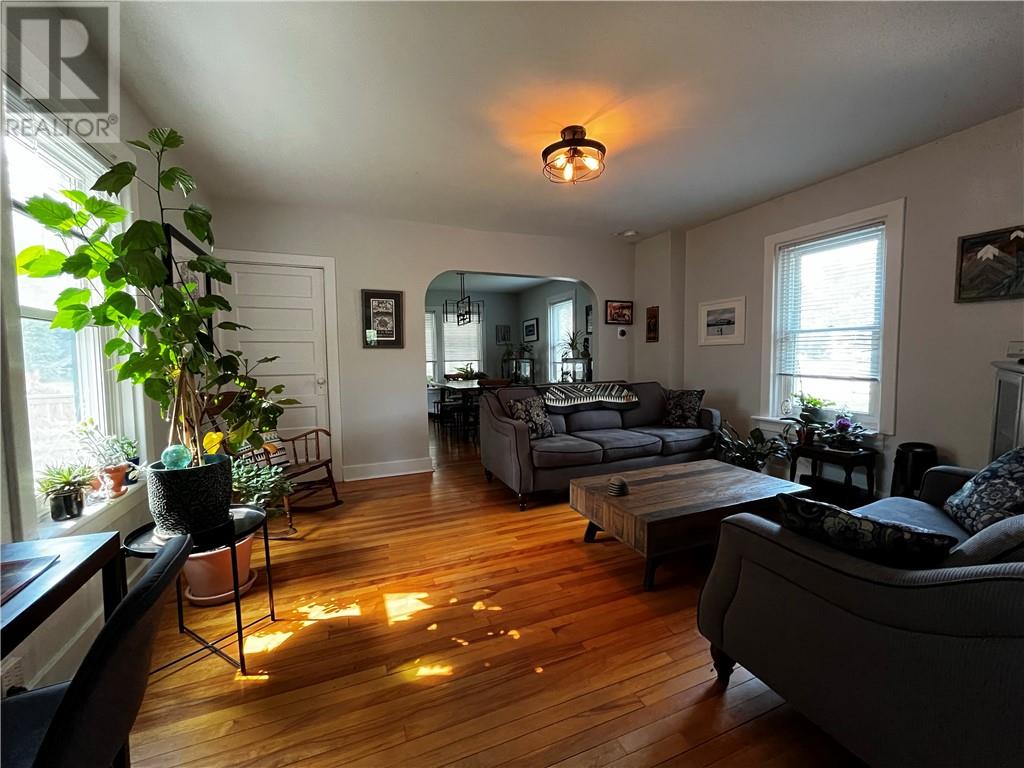 27 Power Street, Copper Cliff, Ontario  P0M 1N0 - Photo 6 - 2129582
