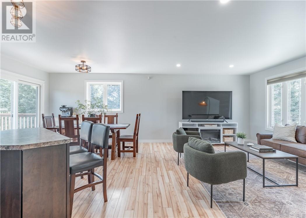 48 Seguin Street, Chelmsford, Ontario  P0M 1L0 - Photo 9 - 2128803
