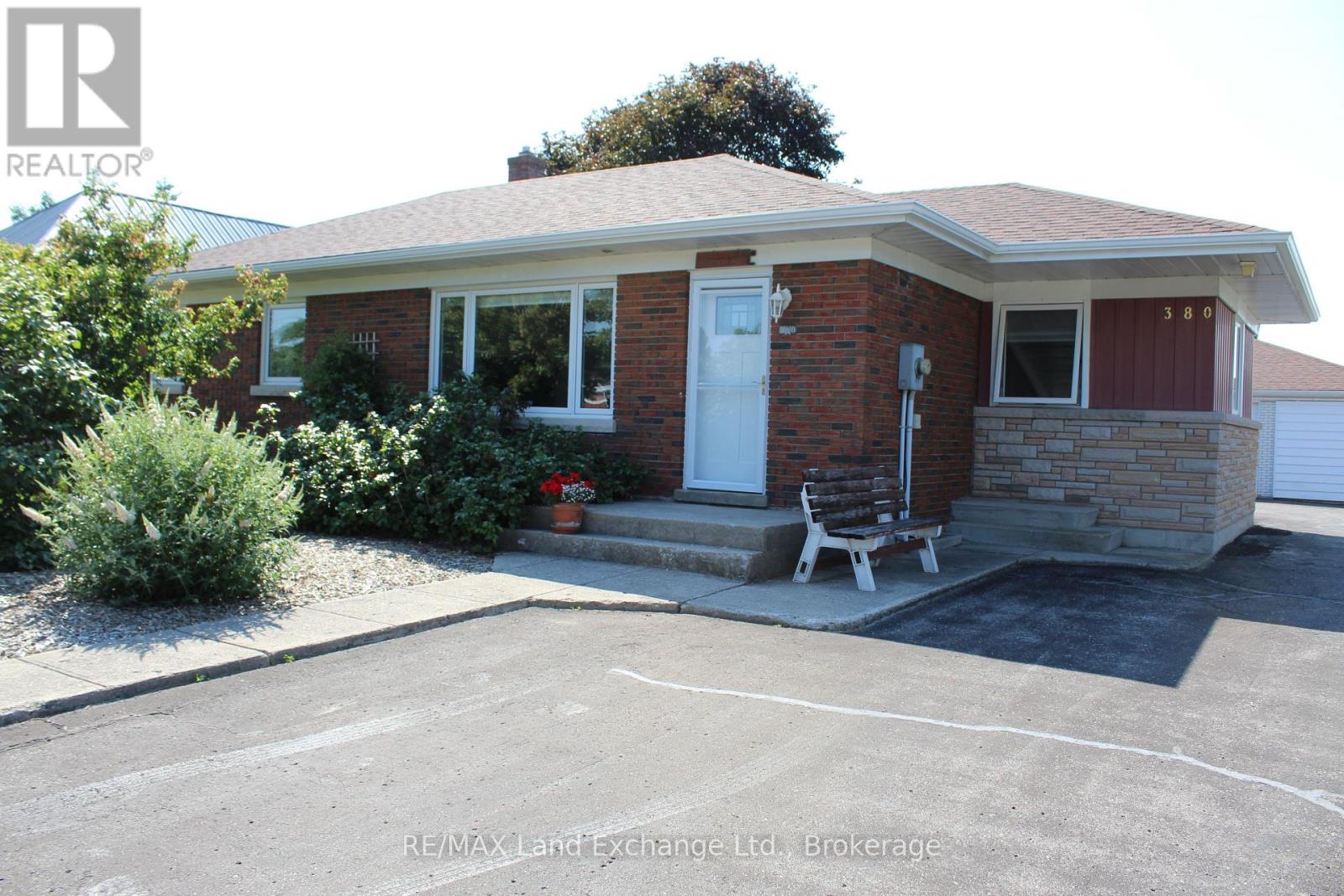 380 Princes Street S, Kincardine, Ontario  N2Z 2T6 - Photo 2 - X13633134