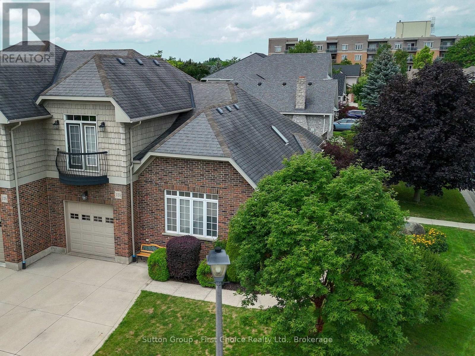123 Long Drive, Stratford, Ontario  N5A 7Y9 - Photo 4 - X13633236