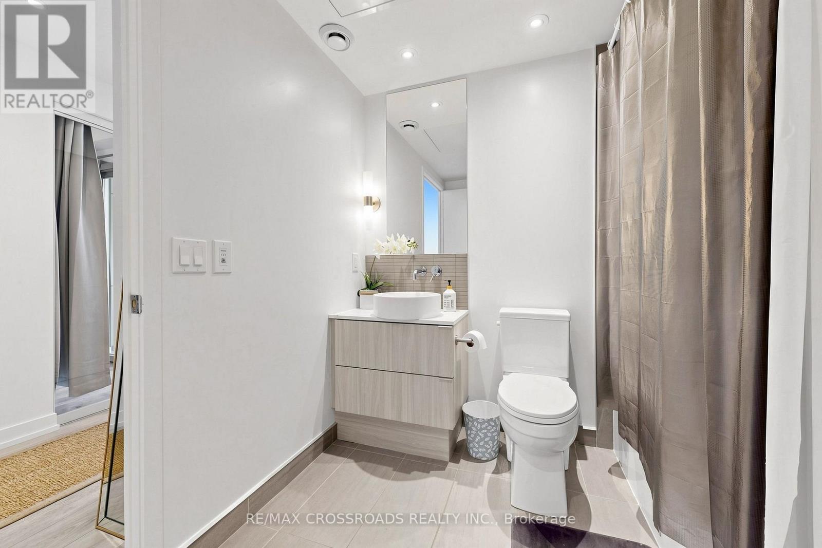 4206 - 161 Roehampton Avenue, Toronto, Ontario  M4P 0C8 - Photo 23 - C13632964
