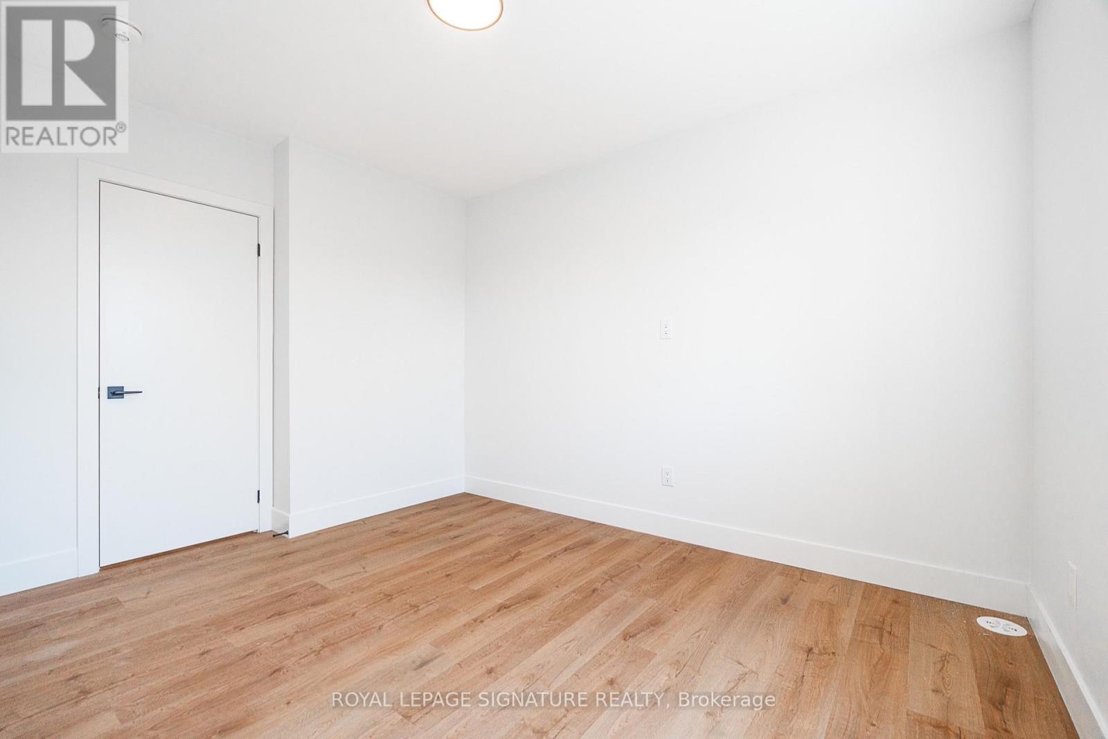 #5 - 7 Earnscliffe Road, Toronto, Ontario  M6E 1J4 - Photo 19 - C13633190
