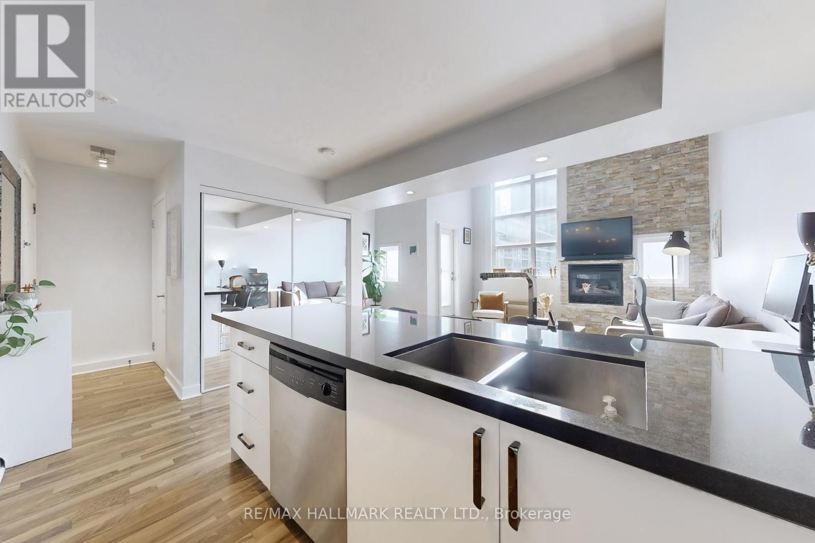 314 - 21 Earl Street, Toronto, Ontario M4Y 3C8 - Photo 17 - C13633206
