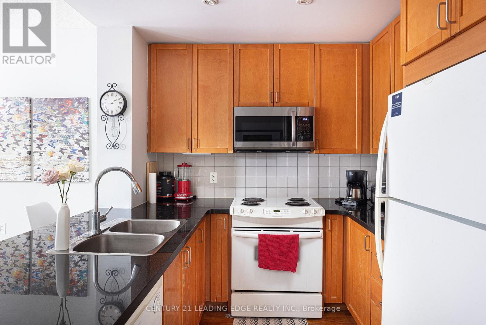 1413 - 85 Bloor Street E, Toronto, Ontario  M4W 3Y1 - Photo 13 - C13633232