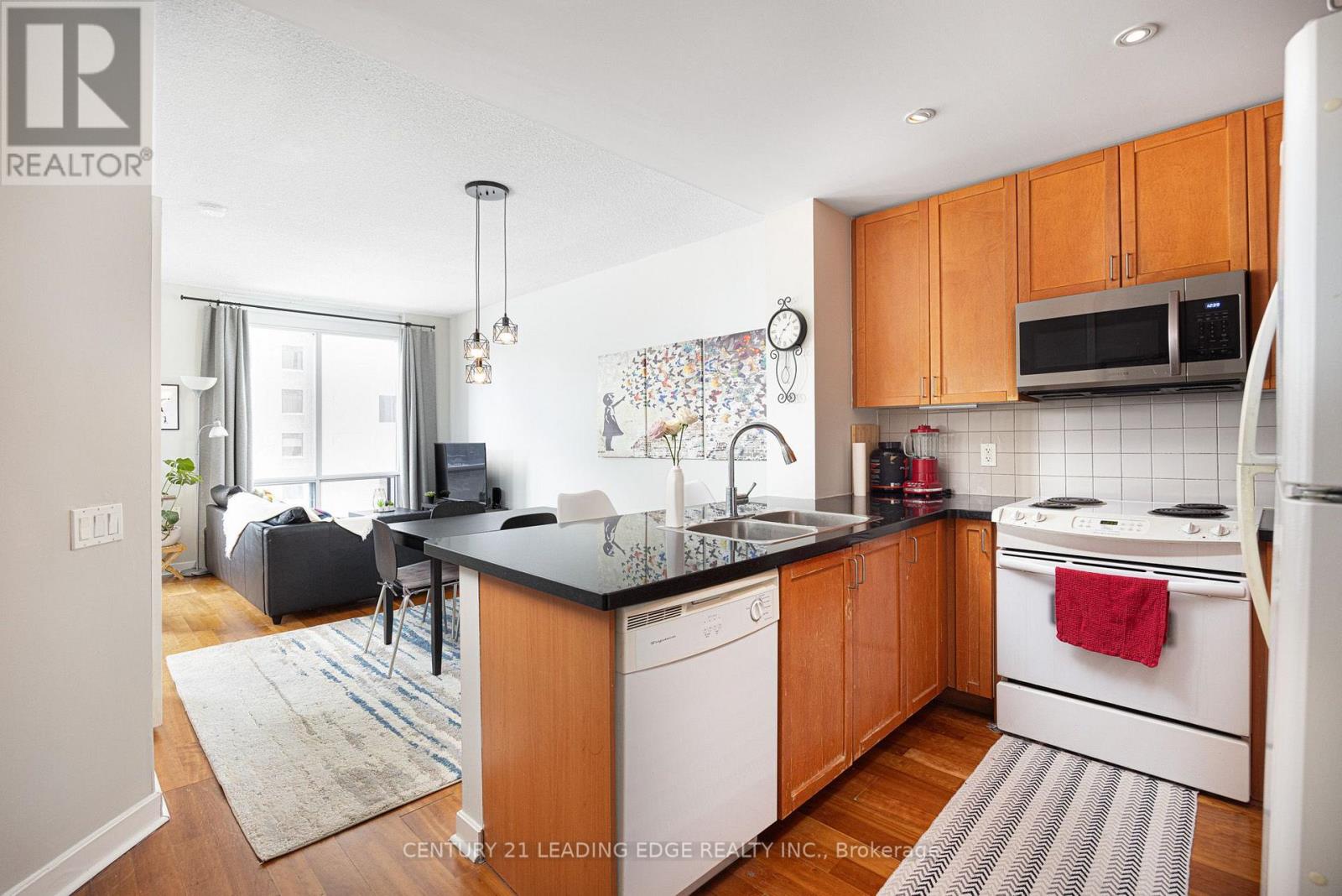1413 - 85 Bloor Street E, Toronto, Ontario  M4W 3Y1 - Photo 3 - C13633232