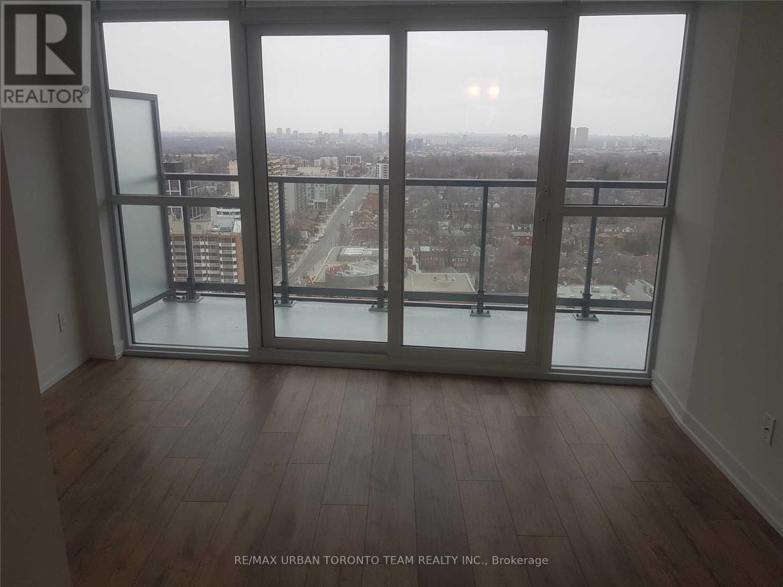 2010 - 125 Redpath Avenue, Toronto, Ontario M4S 0B5 - Photo 10 - C13633278
