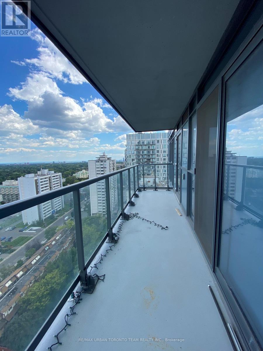 2010 - 125 Redpath Avenue, Toronto, Ontario M4S 0B5 - Photo 11 - C13633278