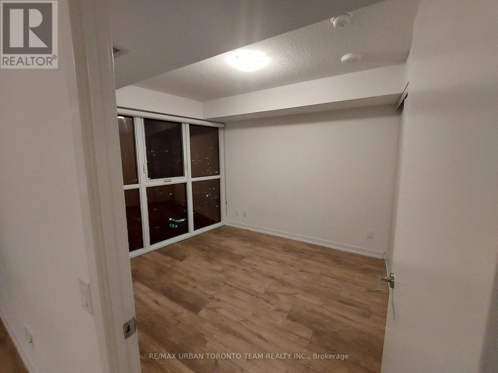 2010 - 125 Redpath Avenue, Toronto, Ontario M4S 0B5 - Photo 16 - C13633278