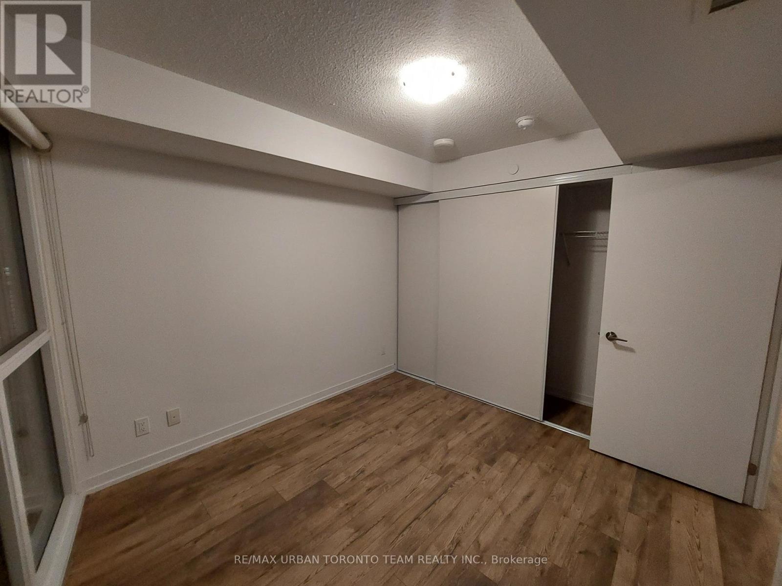 2010 - 125 Redpath Avenue, Toronto, Ontario M4S 0B5 - Photo 17 - C13633278
