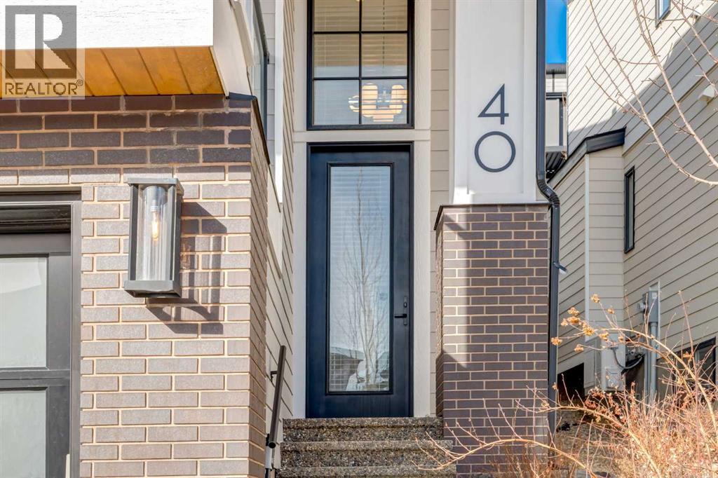 40 Timberline Way SW, Calgary, Alberta  T3H 0W3 - Photo 2 - A2325766