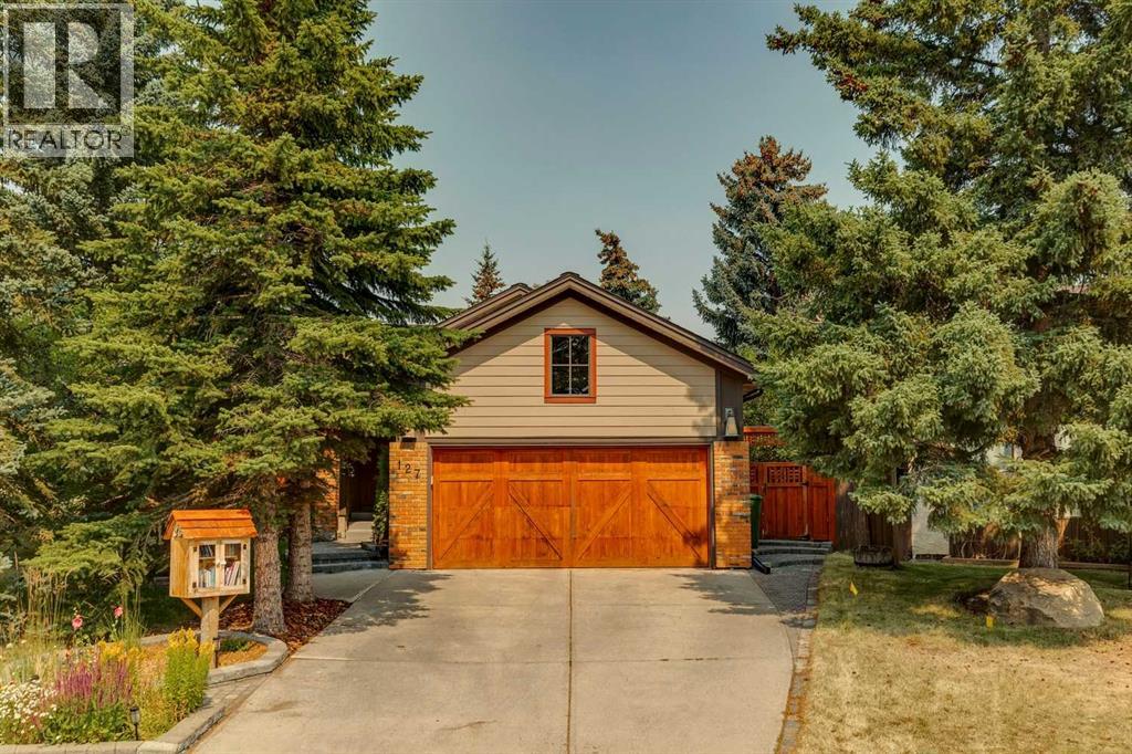 127 Ranchridge Court NW, Calgary, Alberta  T3G 1W4 - Photo 2 - A2334295
