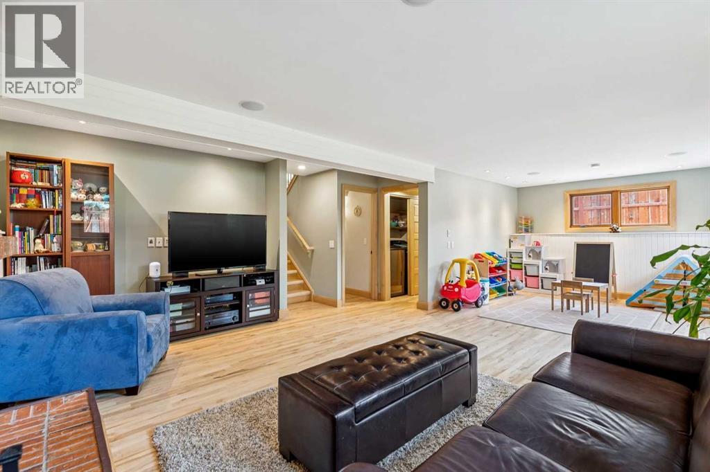 127 Ranchridge Court NW, Calgary, Alberta  T3G 1W4 - Photo 37 - A2334295