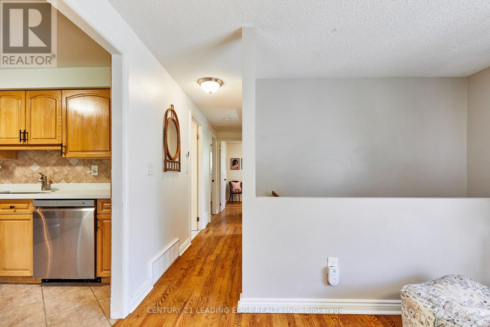 1229 Norman Court, Oshawa, Ontario  L1H 7X2 - Photo 15 - E13632994