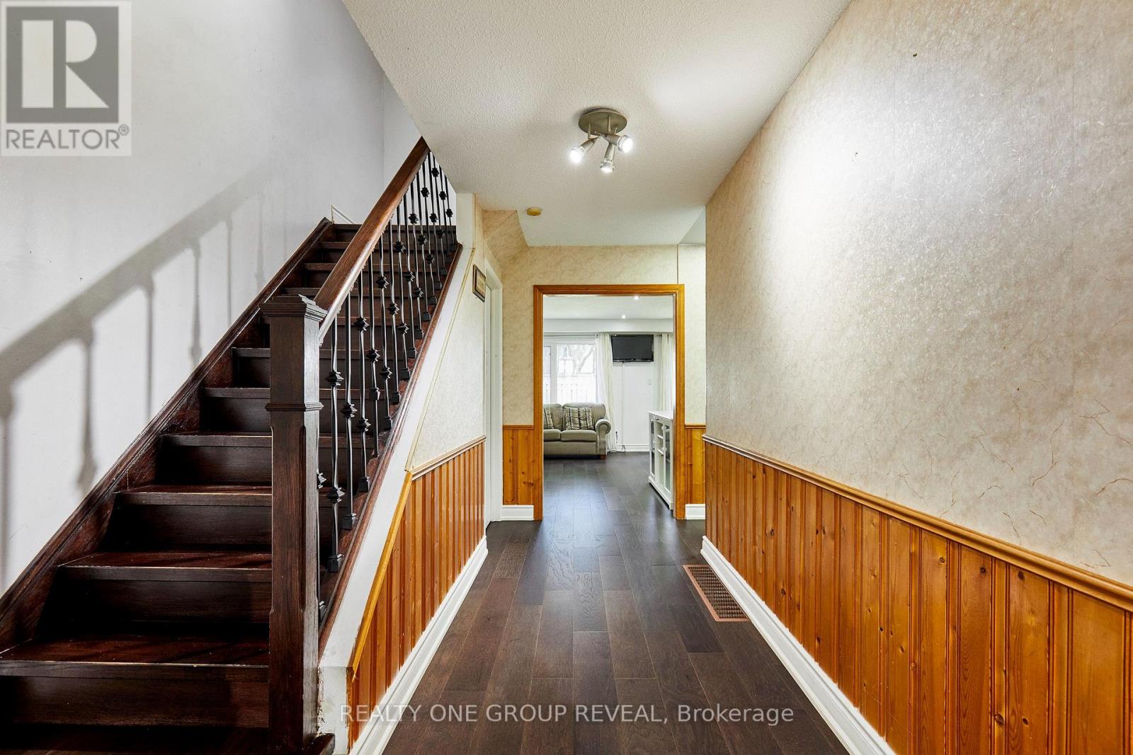 1374 Everton Street, Pickering, Ontario  L1V 2T8 - Photo 5 - E13633020