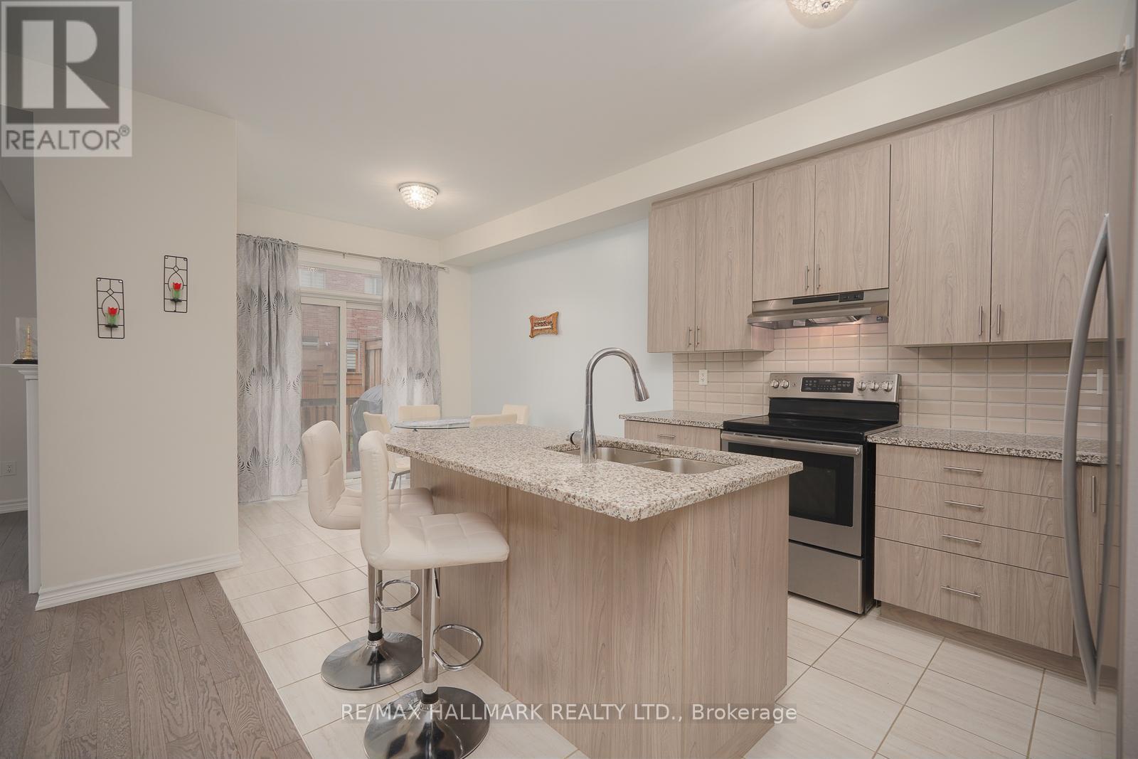 4 Hickling Lane, Ajax, Ontario L1T 0N6 - Photo 20 - E13633136