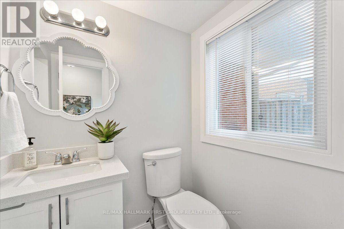 721 Leaside Street, Pickering, Ontario  L1W 2X2 - Photo 22 - E13633294