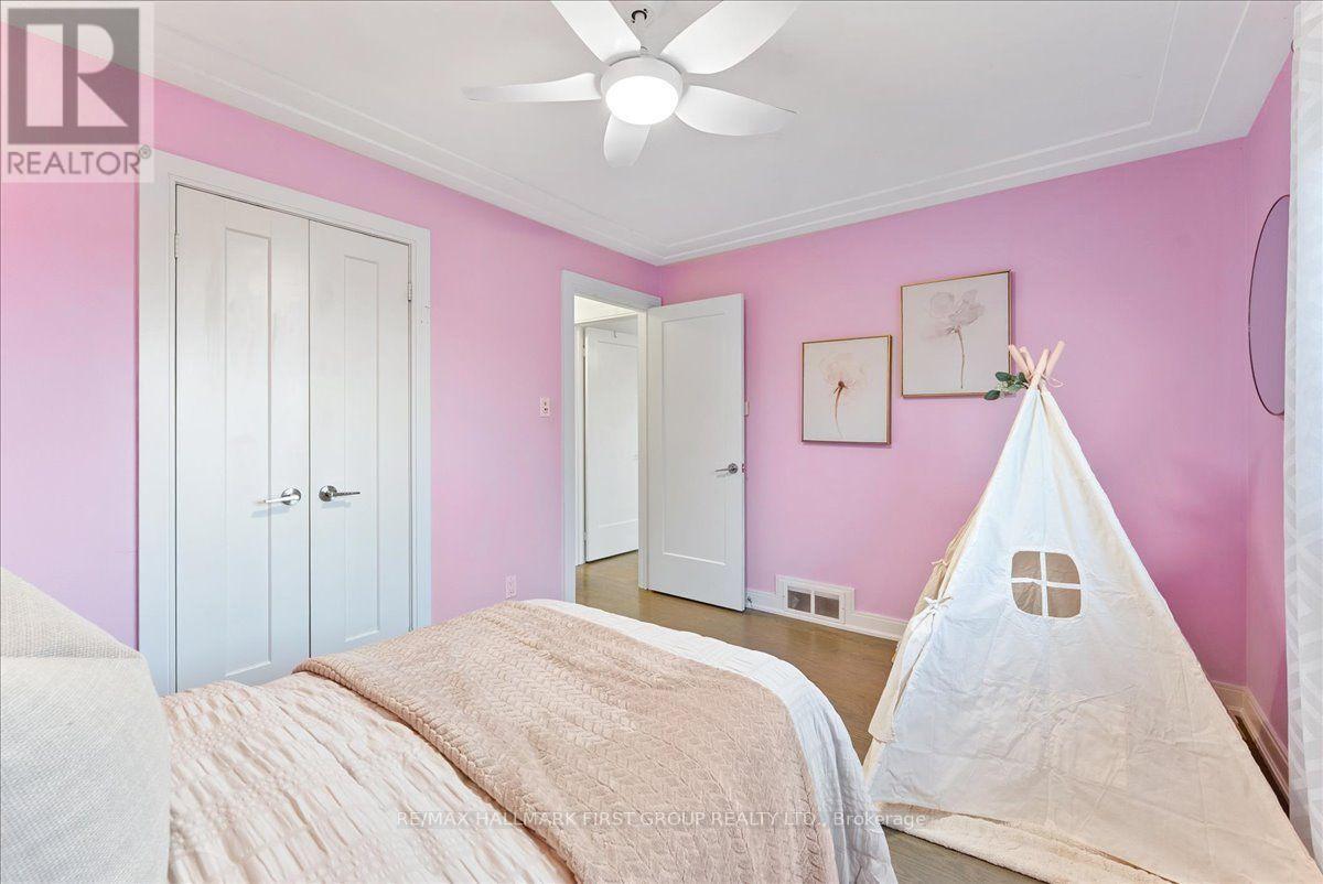 721 Leaside Street, Pickering, Ontario  L1W 2X2 - Photo 28 - E13633294