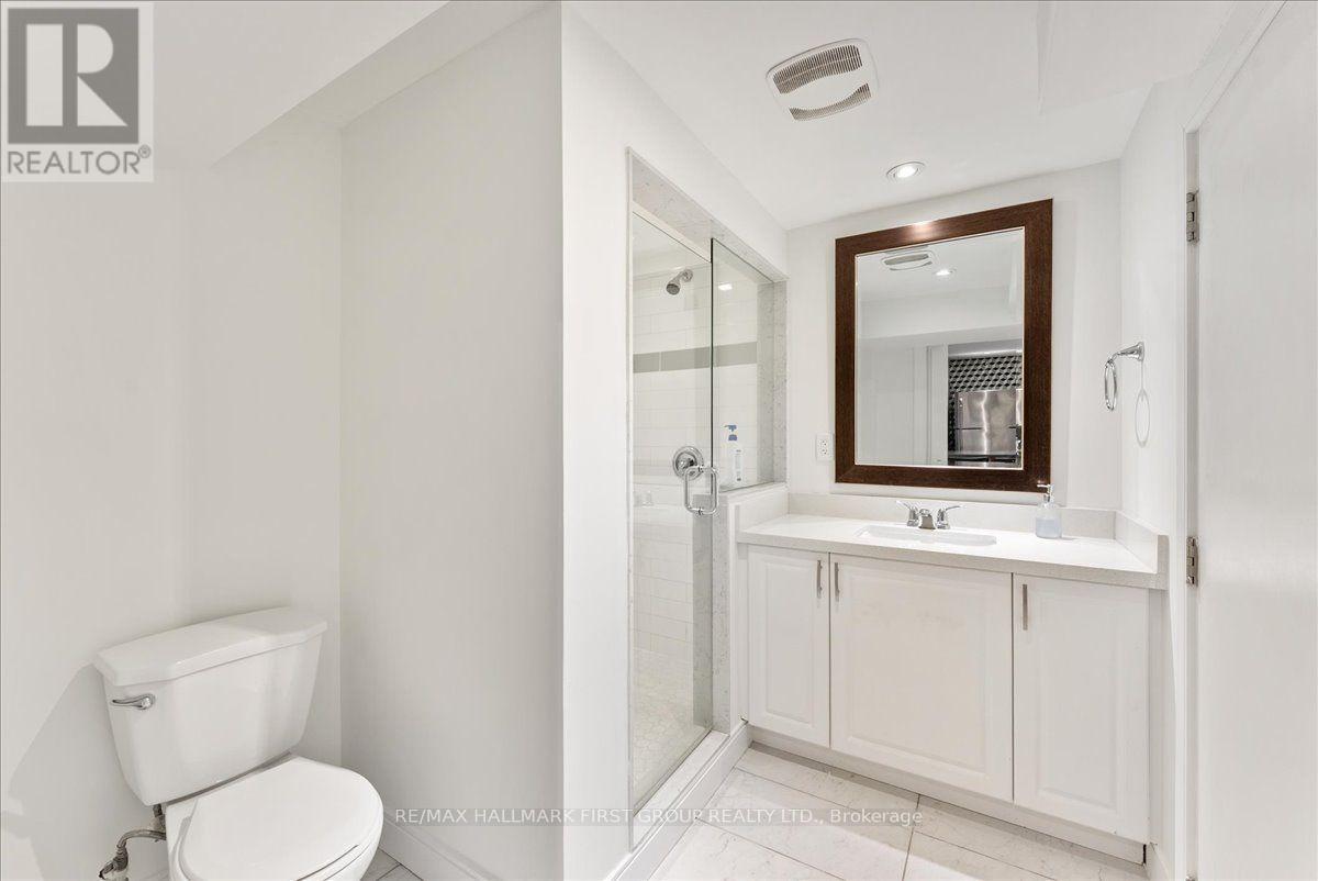 721 Leaside Street, Pickering, Ontario  L1W 2X2 - Photo 38 - E13633294