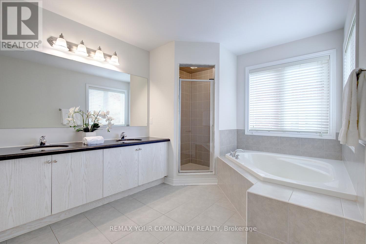 378 Lauderdale Drive, Vaughan, Ontario L6A 4K9 - Photo 33 - N13632986