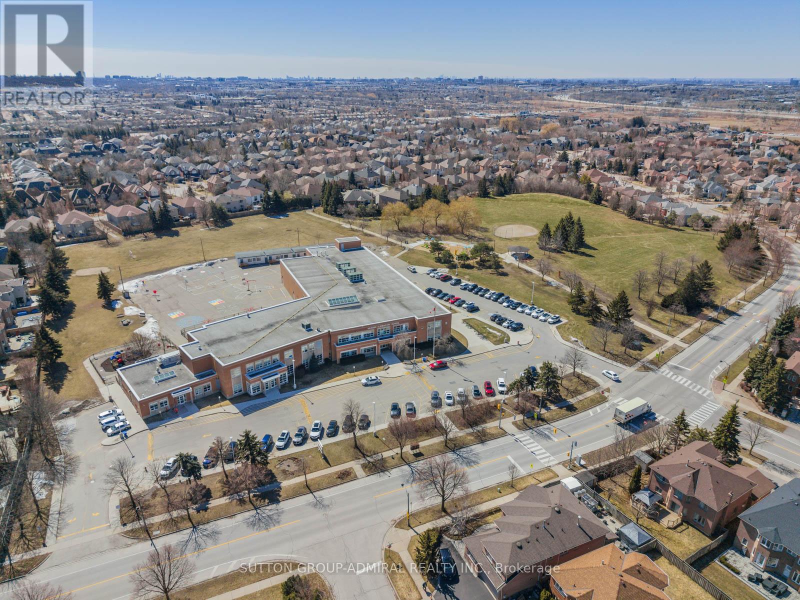 150 Rockwood Crescent, Vaughan, Ontario  L4J 7W1 - Photo 45 - N13633072