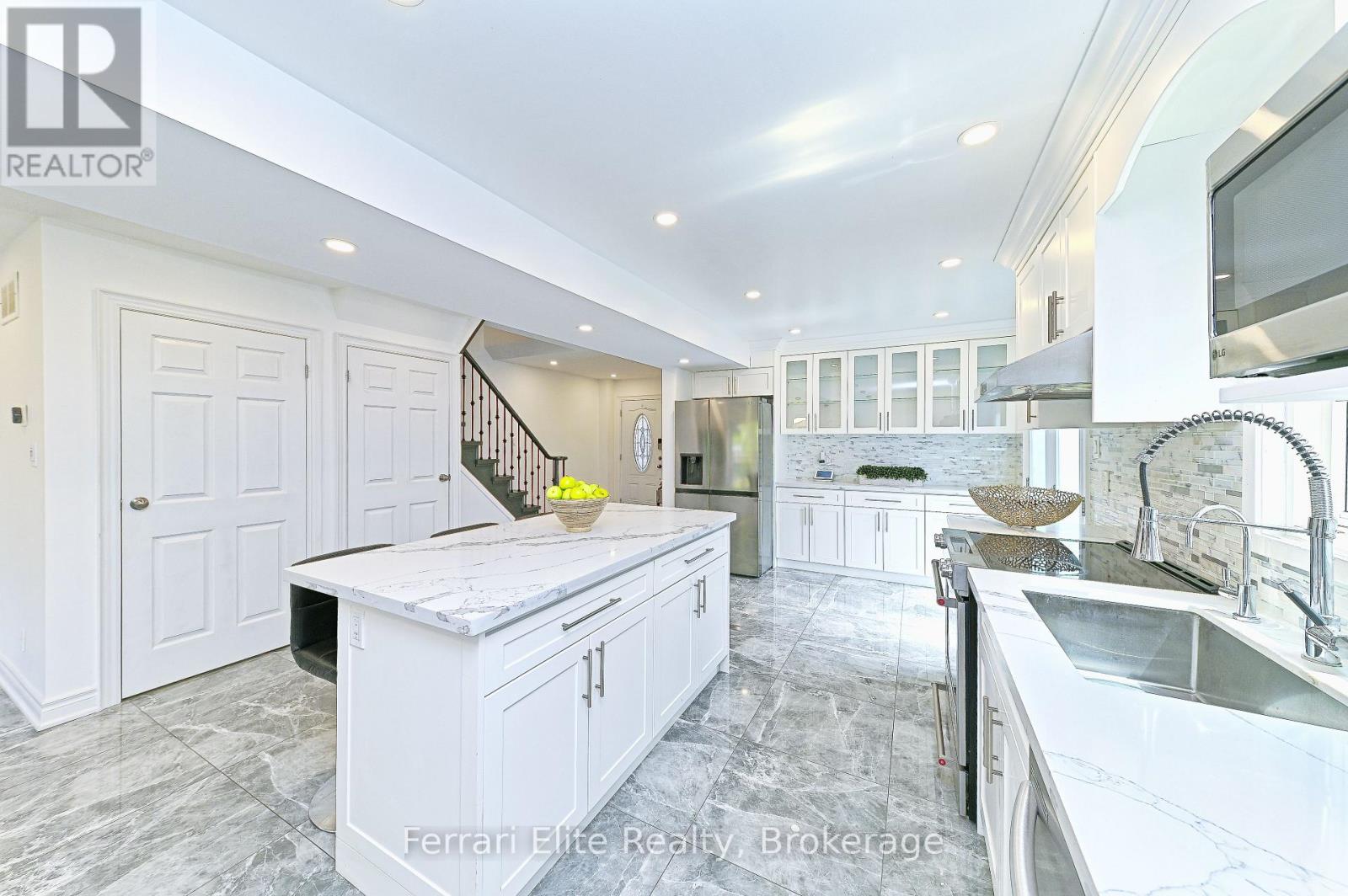 53 Belvedere Crescent, Richmond Hill, Ontario  L4C 8V4 - Photo 6 - N13633082