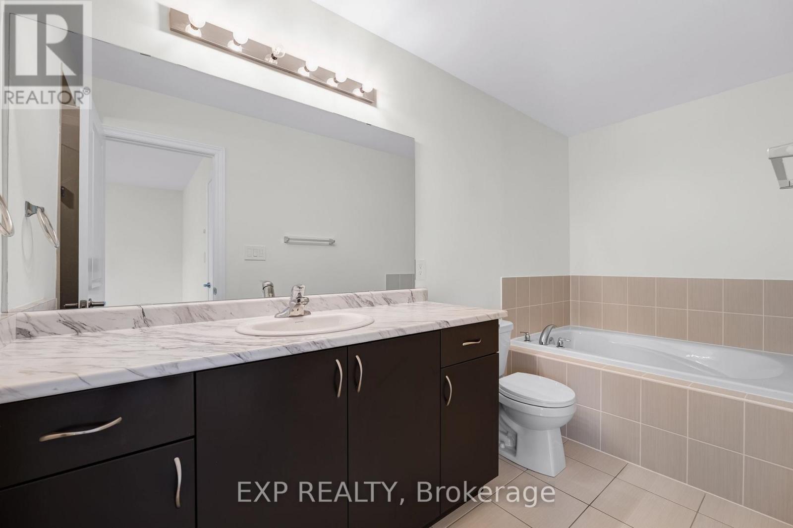 104 Gordon Circle, Newmarket, Ontario  L3Y 0C9 - Photo 23 - N13633116