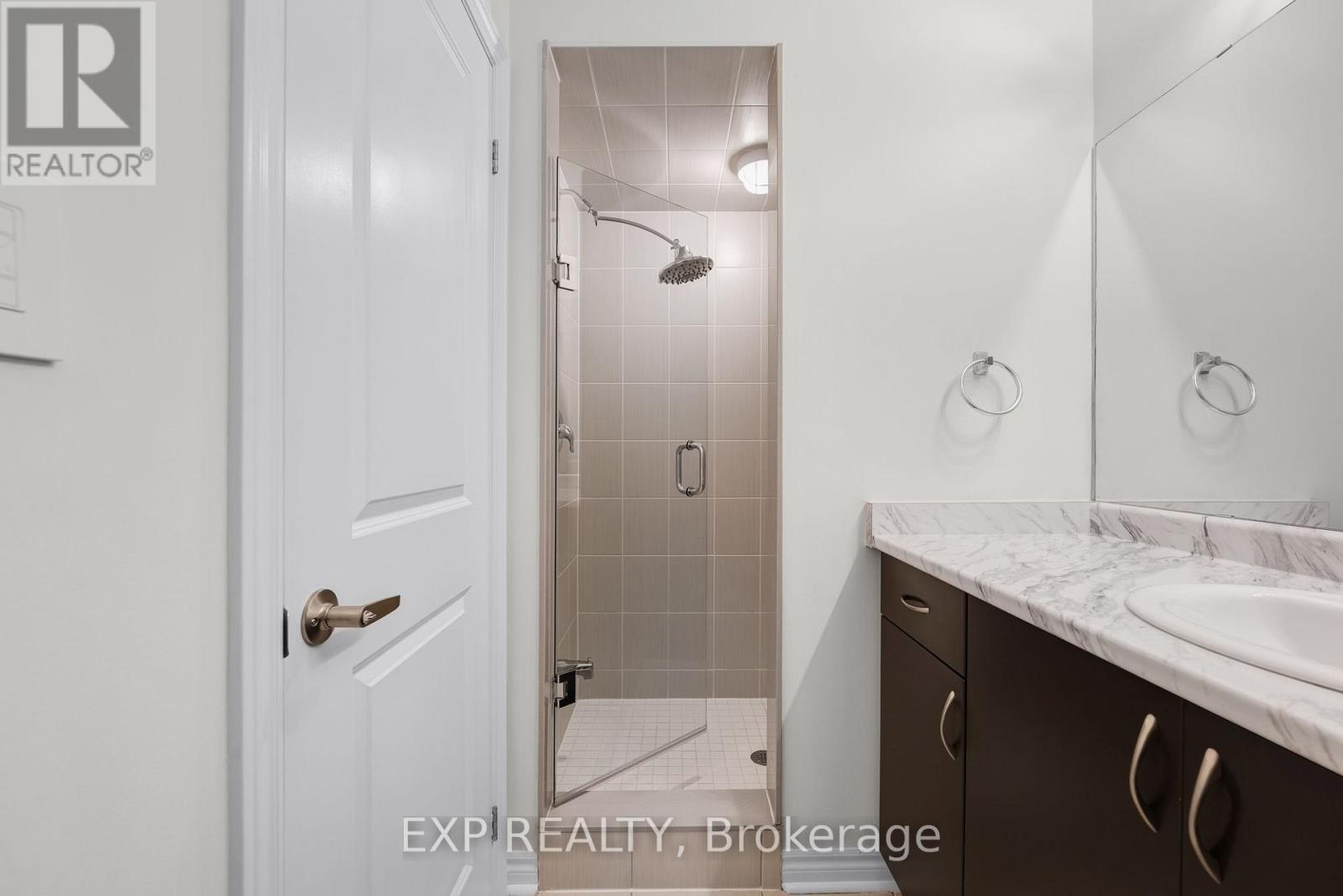 104 Gordon Circle, Newmarket, Ontario  L3Y 0C9 - Photo 24 - N13633116