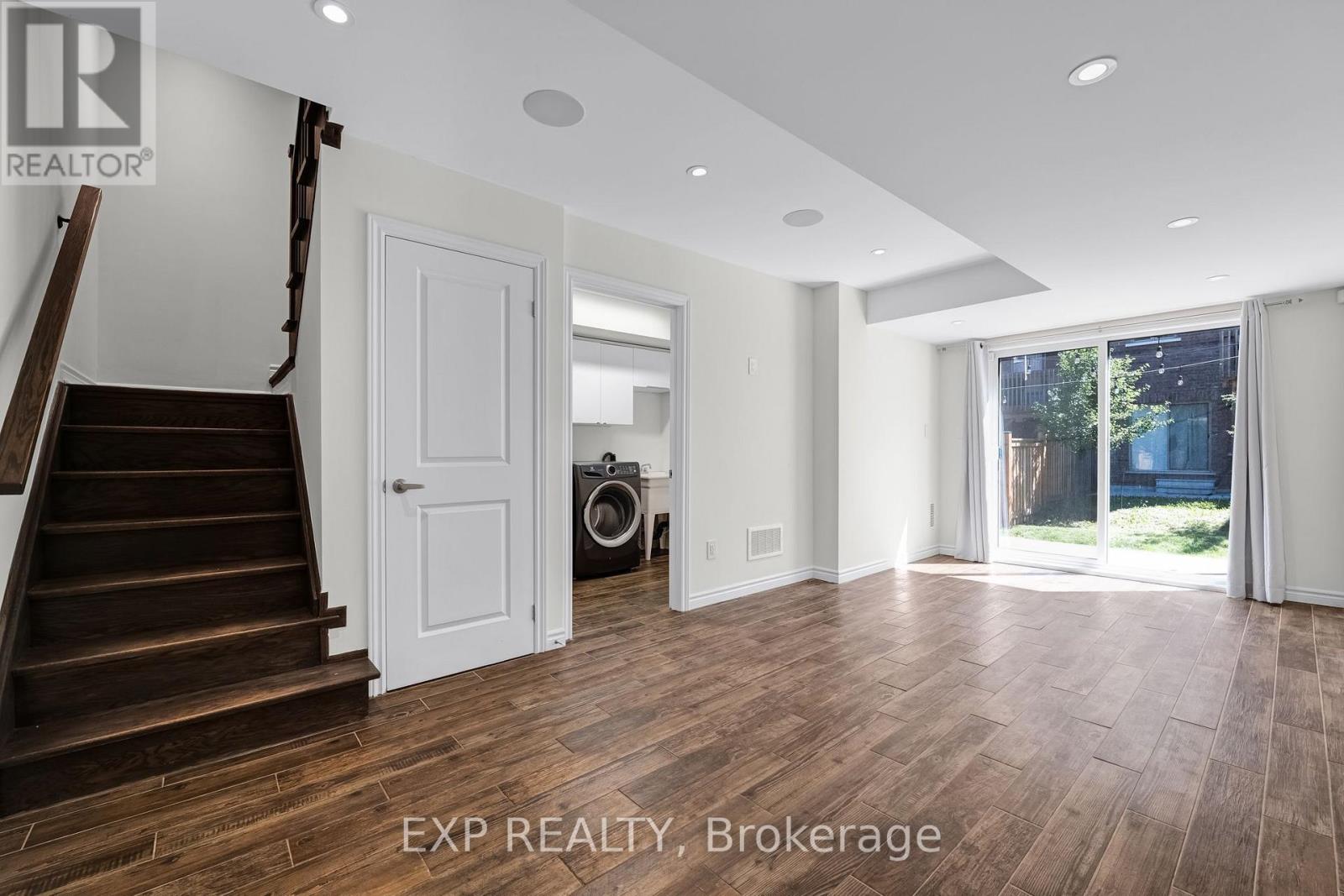 104 Gordon Circle, Newmarket, Ontario  L3Y 0C9 - Photo 6 - N13633116