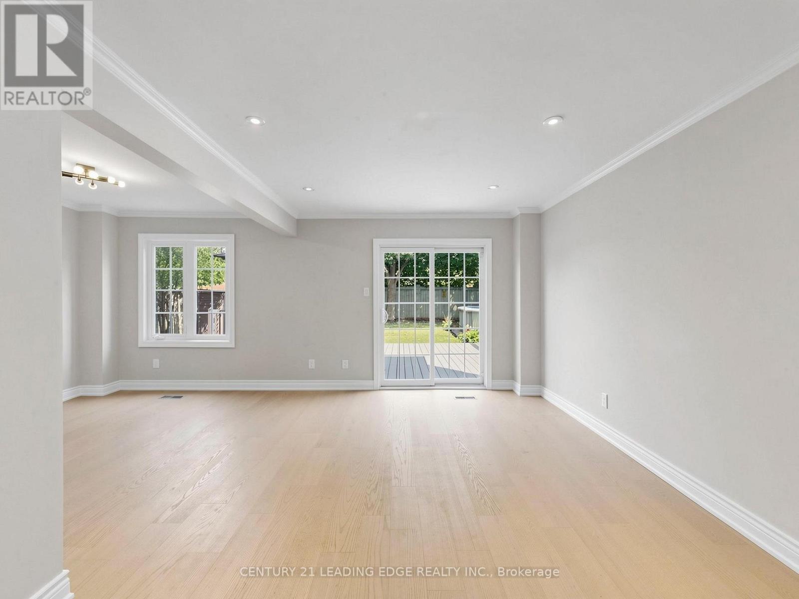 23 Spragg Circle, Markham, Ontario  L3P 5W1 - Photo 6 - N13633152