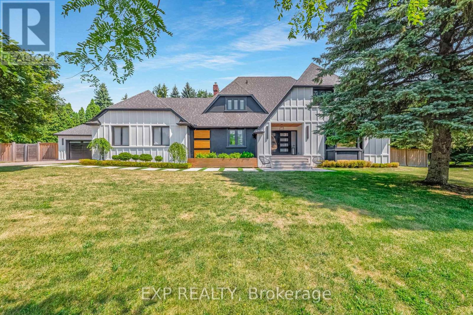 17 CHAMBERLAIN COURT, King, Ontario