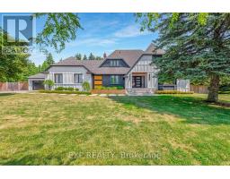 17 CHAMBERLAIN COURT, King, Ontario