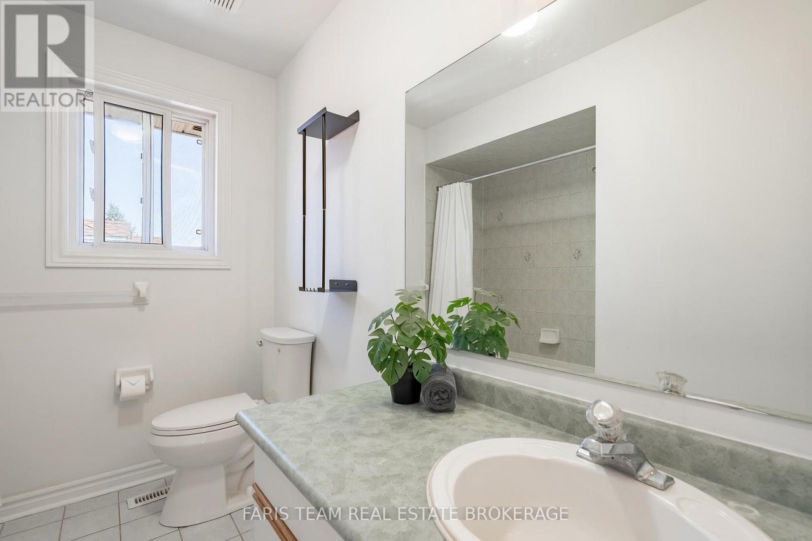 4 Whispering Pine Place, Barrie, Ontario  L4N 9R9 - Photo 26 - S13633028