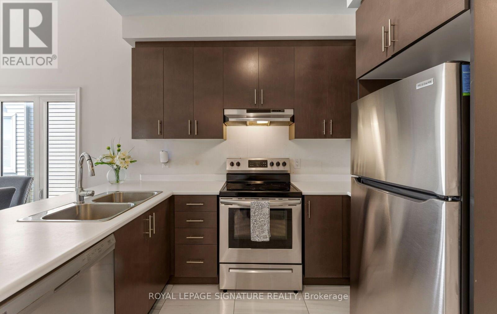 301 Atkinson Street, Clearview, Ontario  L0M 1S0 - Photo 18 - S13633204