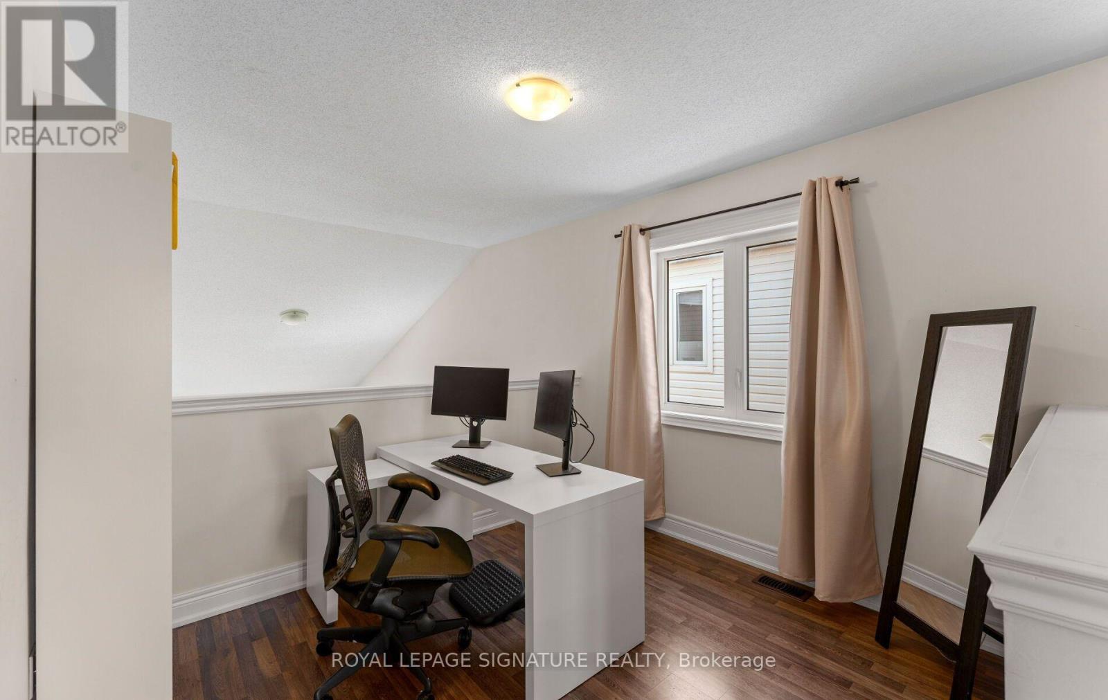 301 Atkinson Street, Clearview, Ontario  L0M 1S0 - Photo 27 - S13633204