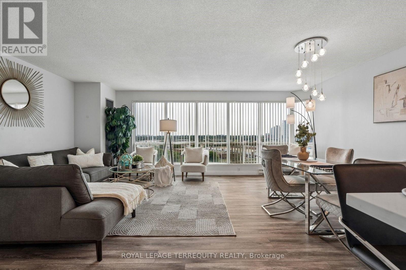 906 - 18 Lee Centre Drive, Toronto, Ontario  M1H 3H5 - Photo 3 - E13620402