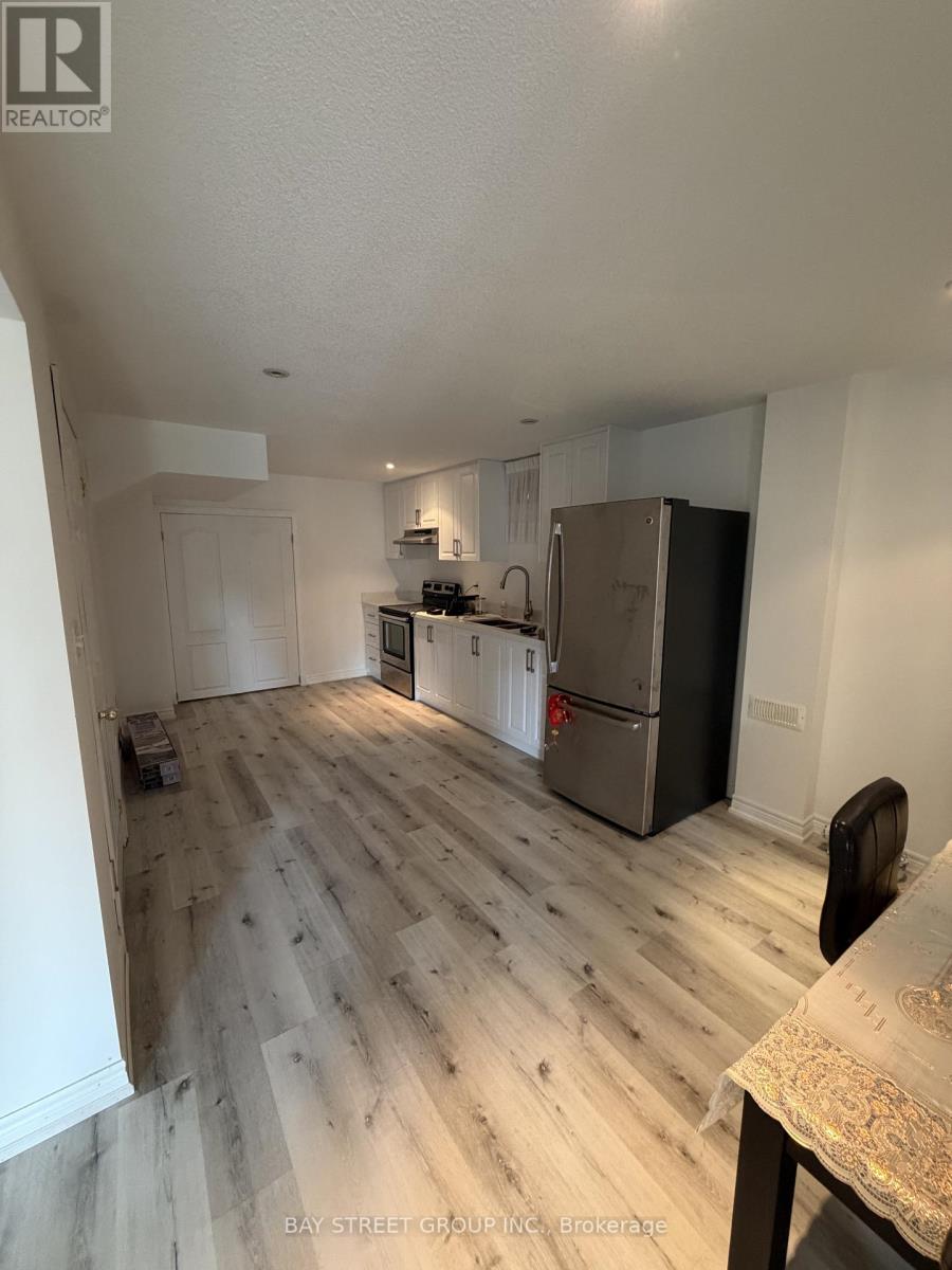 196 Colesbrook Road, Richmond Hill, Ontario L4S 0C2 - Photo 5 - N13632380