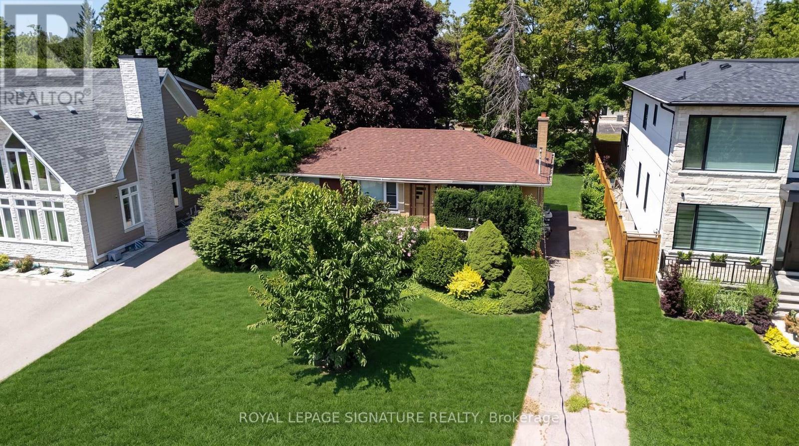 1405 Constance Dr Drive, Oakville, Ontario  L6J 2T9 - Photo 1 - W13633004