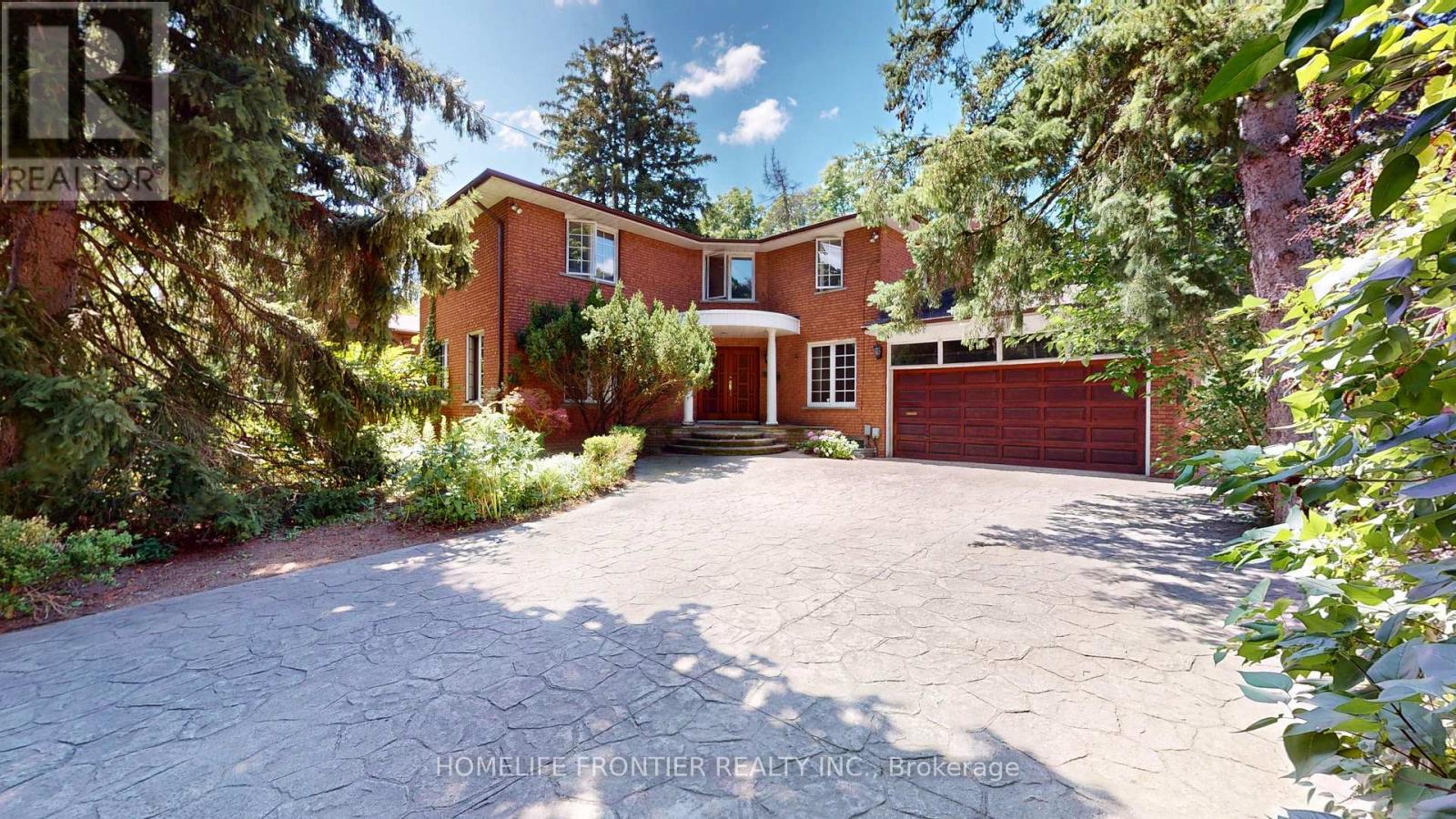 36 RIVERDALE DRIVE, Toronto, Ontario