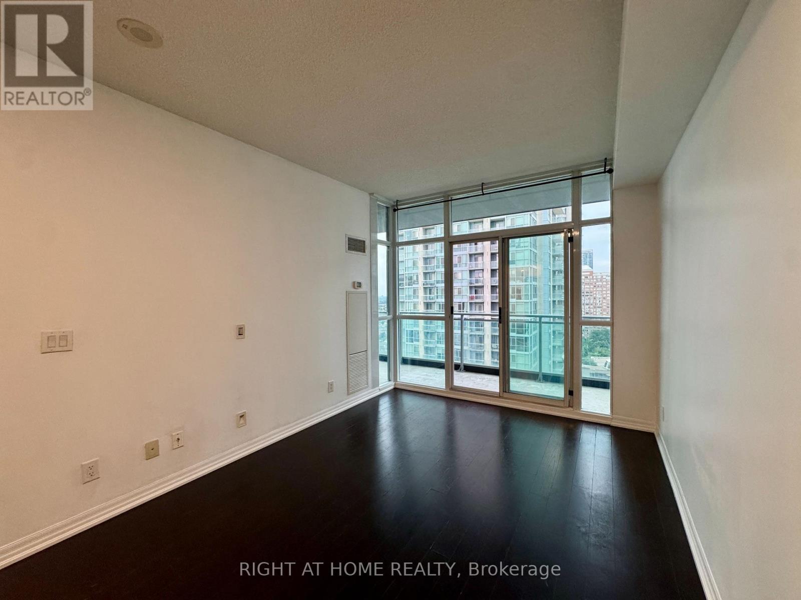 1710 - 223 Webb Drive, Mississauga, Ontario  L5B 0E8 - Photo 14 - W13633184