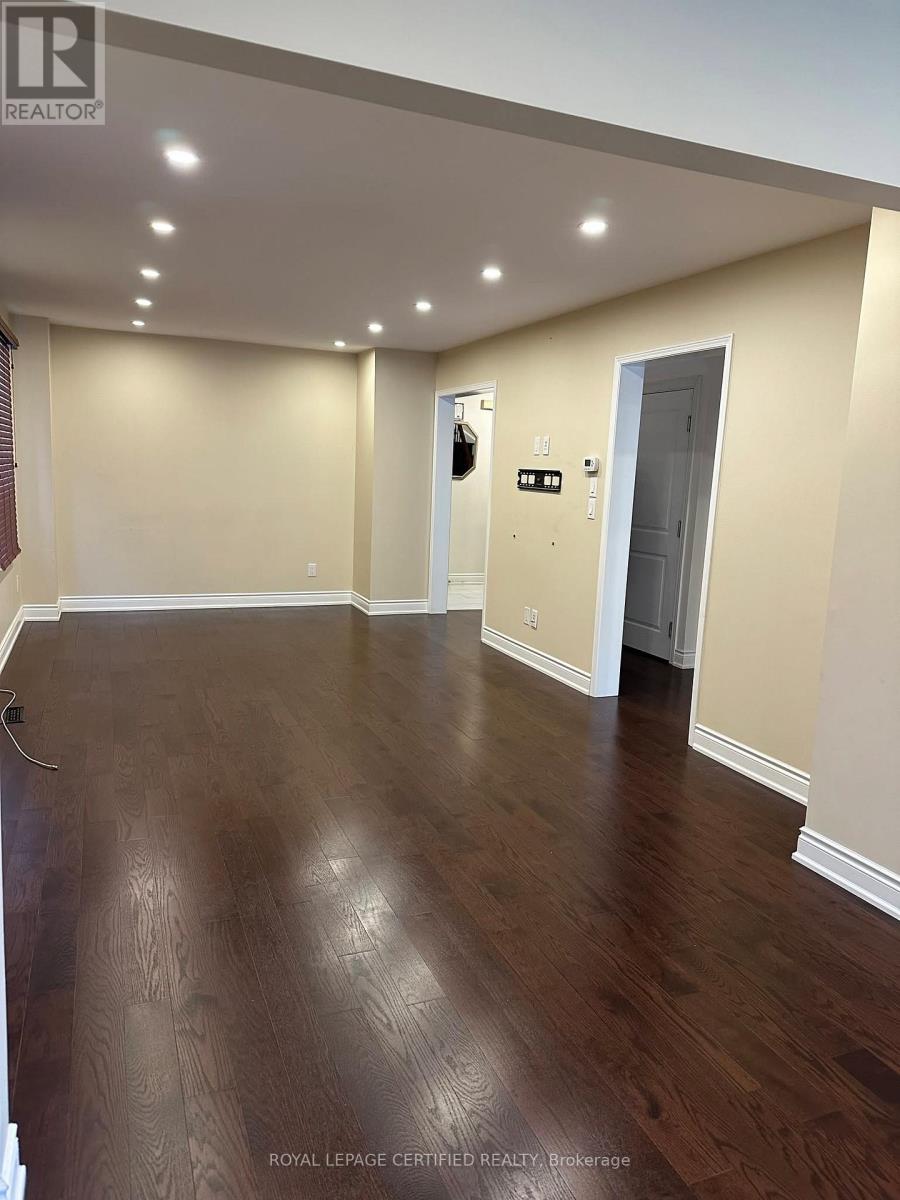 Main - 210 Ecclestone Drive, Brampton, Ontario  L6X 3R1 - Photo 15 - W13633258