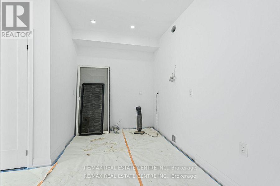 19 James Street, Halton Hills, Ontario  L7G 2H2 - Photo 10 - W13633272