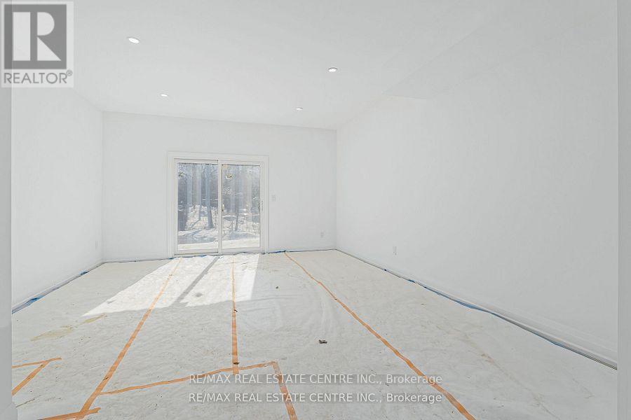 19 James Street, Halton Hills, Ontario  L7G 2H2 - Photo 13 - W13633272